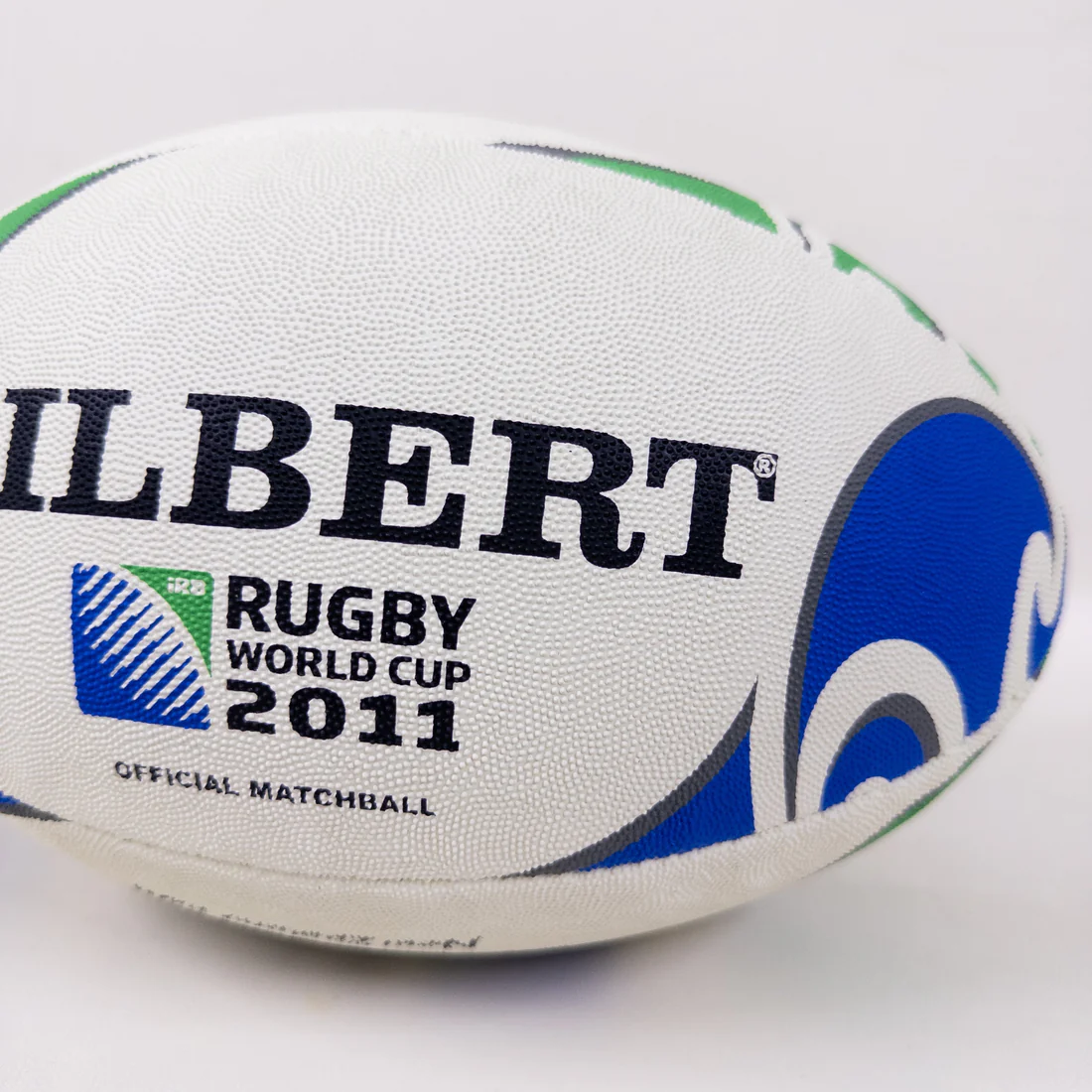 Gilbert_Rugby_World_Cup_2011_Ball_Official_Match_Ball_RWC_New_Zealand_2011_03